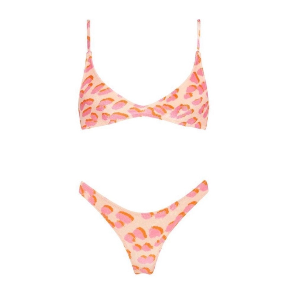 Triangl Bikini size medium! - Picture 2 of 3